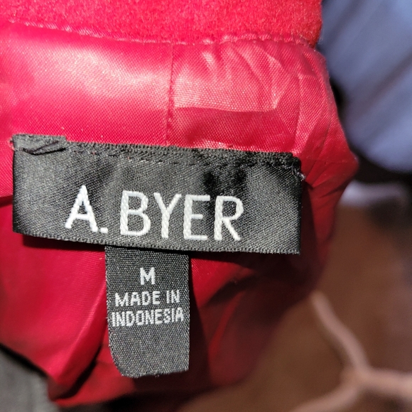 A. BYER RED COAT - Picture 6 of 7